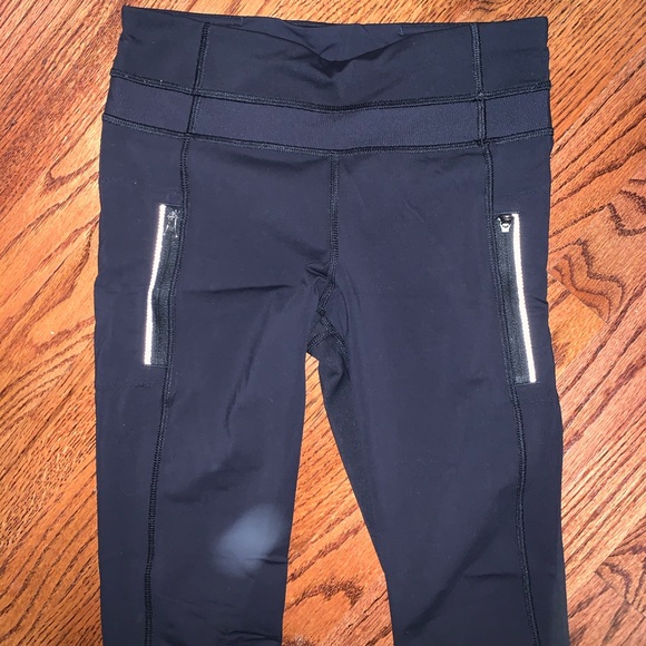 Lululemon high rise leggings size 4 - Picture 2 of 4